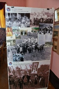 У Коломиї відкрили виставку, присвячену 25-ю першого всесвітнього Собору духовної України.(ФОТО) У Коломиї відкрили виставку, присвячену 25-ю першого всесвітнього Собору духовної України.(ФОТО)